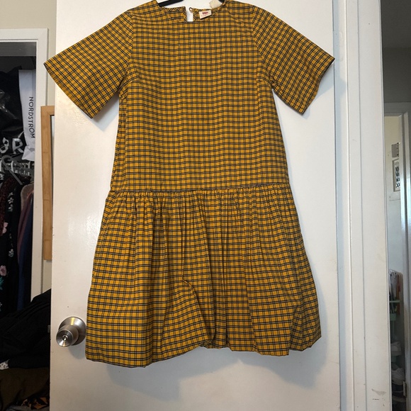 Dress - Picture 1 of 1